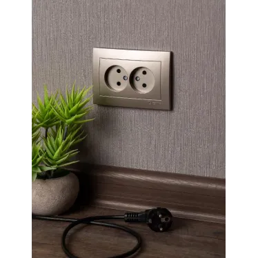 Валенсия лицевая панель розетка 2-местной б/з 10А кашемир с защ. штор.