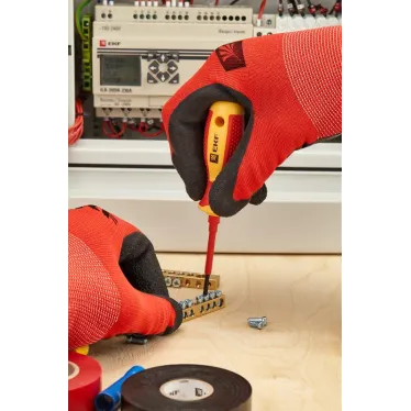 Отвертка Expert PH0x60 мм 1000В