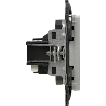 Valena LIFE Розетка информационная RJ45 категория 5е UTP с лицевой панелью алюминий