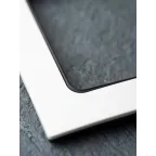 Стокгольм Рамка 3-местная белая с линией цвета черный