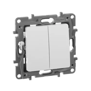 ETIKA Переключатель двухклавишный белый автоматические зажимы 10AX