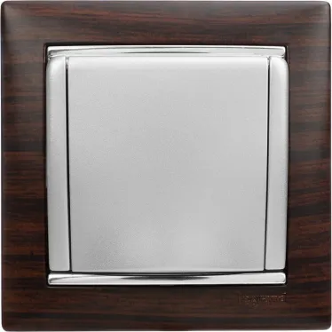 VALENA Рамка 1 пост темное дерево/серебро