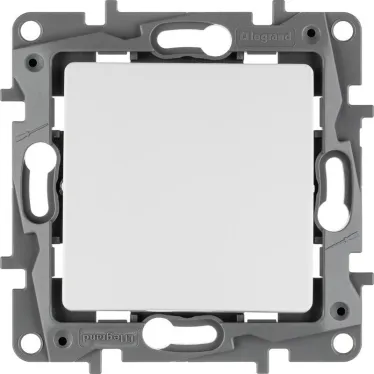 ETIKA Переключатель одноклавишный белый винтовые зажимы 10A