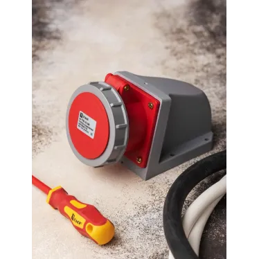 Розетка стационарная наружная 1152 3Р+РЕ+N 16А 380В IP67 PROxima