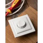 Светорегулятор Минск СП 600Вт 220В белый