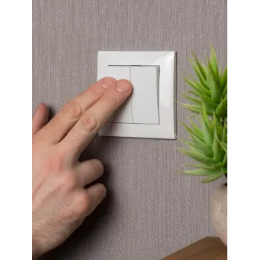 Валенсия выключатель 2-кл. 10А белый