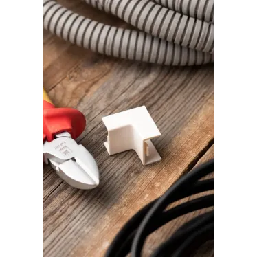 Угол внутренний (20х10) (4 шт) Plast PROxima белый