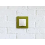 Вывод кабеля IP21 Etika с зажимом для кабеля белый