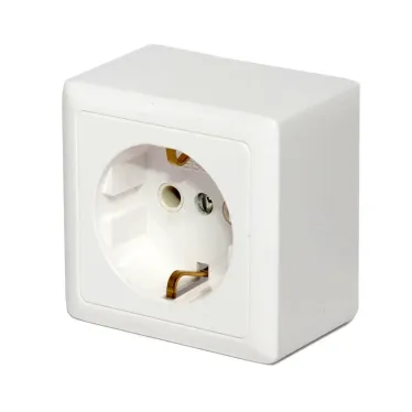 ХИТ Розетка наружная с заземлением 16А белая