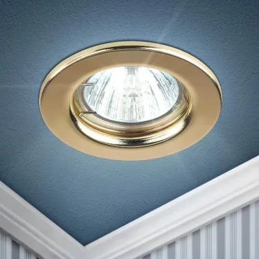 Светильник штампованный MR16,12V/220V, 50W золото ST1 GD