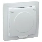 КВАРТА Розетка с заземлением с крышкой белая