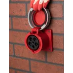 Розетка стационарная внутренняя 3352 3Р+РЕ+N 63А 380В IP67 PROxima