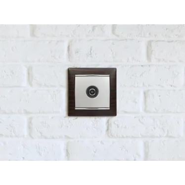 VALENA Розетка телевизионная ТV звезда в рамку 2400мГц 1.5дБ алюминий