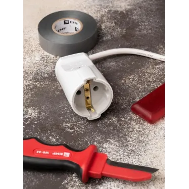 Штепсельное гнездо с заземлением белое 16А 250 В Proxima