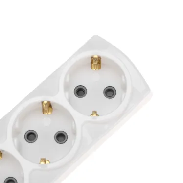 Удлинитель PREMIUM 3 гнезда, 3м, 3х1,5мм², с/з, белый | 13-4101 | REXANT