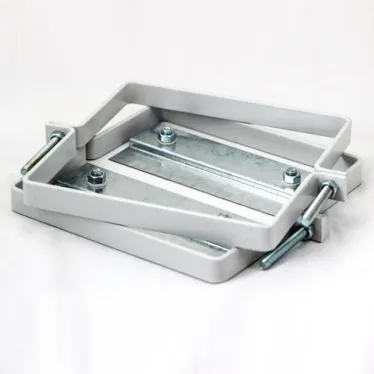 Крепление на столб скоба для ЩУРН-П PROxima