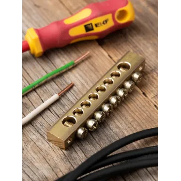 Шина нулевая 8х12мм 125А 8 отверстий крепеж по краям латунь PROxima