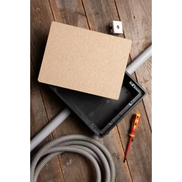 Коробка напольная под лючок C-Line 24