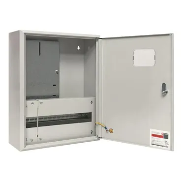 Щит учетно-распределительный навесной ЩУРн-3/18 с окном IP31