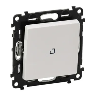 Valena LIFE Выключатель кнопочный 6А 250В c подсветкой с лицевой панелью безвинтовые зажимы белый