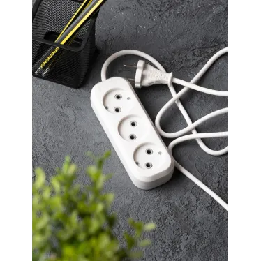 Удлинитель 'Эксперт' 3 гнезда 2 метра 10А/2.2кВт без заземления ПВС 2х0.75 PROxima