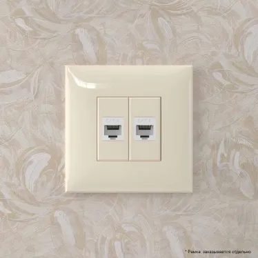 Avanti Компьютерная розетка RJ-45 без шторки в стену, кат.6 двойная, Ванильная дымка