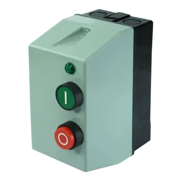 Пускатель электромагнитный ПМЛ-1230 УХЛ4 Б, 220В/50Гц, 1з, 10А, нереверсивный, с реле РТЛ-1014-2 7-10А, в корпусе из пластика IP54, с кнопками ПУСК + СТОП и сигнальной лампой