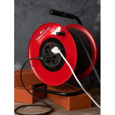 Удлинитель на катушке Гефест 2.0 4 гнезда 50м с заземлением и предохранителем КГ 3x2.5 16А/3.5кВт PROxima