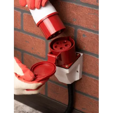 Вилка переносная 025 3Р+РЕ+N 32А 380В IP44 EKF