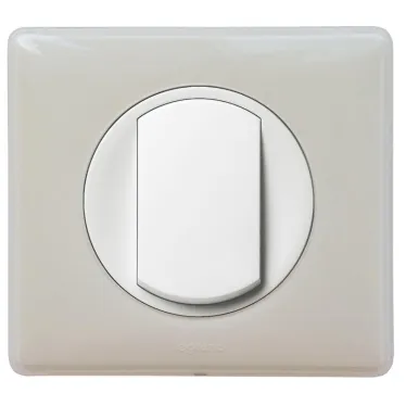 Celiane Лицевая панель выключателя/переключателя 067001/02/31/32 с контурной подсветкой белый