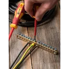 Шина PEN ноль-земля 8х12мм 16 отверстий латунь крепеж по центру PROxima