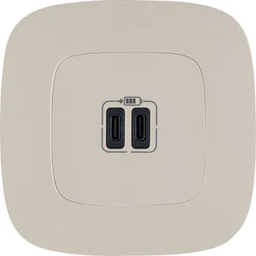 Valena ALLURE.Зарядное устройство с двумя USB-разьемами тип С-тип С 240В/5В 3000мА.С лицевой панелью.Цвет Слоновая кость