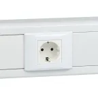 Розетка 45х45 (2 модуля), с заземлением, белая, пря мая