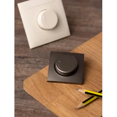 Валенсия лицевая панель светорегулятора 600W 220В графит