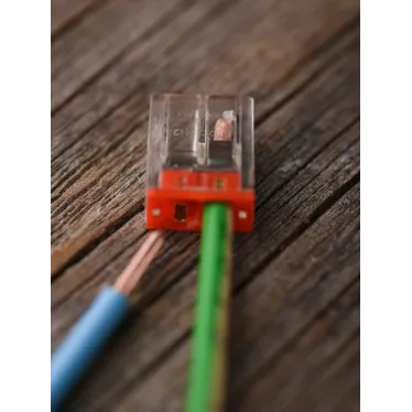 Клемма строительно-монтажная СМК 2273-242 PROxima с пастой 2 отверстия 0.5-2.5мм.кв. (100шт)