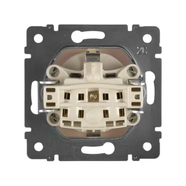 VALENA Розетка с заземлением со шторками в рамку слоновая кость