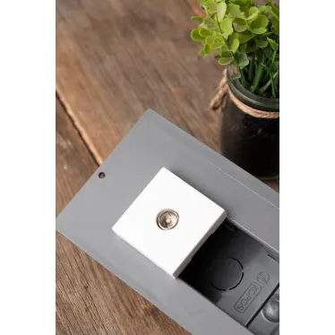 Розетка ТВ (ширина 2 модуля)