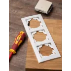 Валенсия рамка 3-местная белая