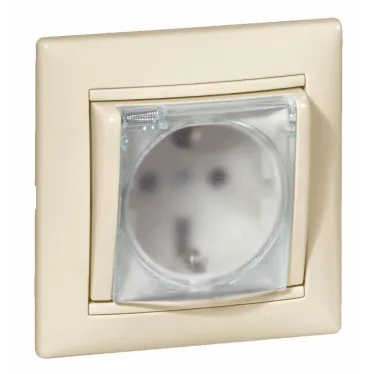 VALENA Розетка с заземлением со шторками с крышкой в рамку слоновая кость