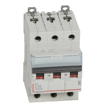 Выключатель автоматический трехполюсный 16А C DX3 10kА/16kА