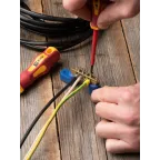 Шина 0 N 6х9мм 4 отверстия латунь 2 синих угловых изолятора PROxima