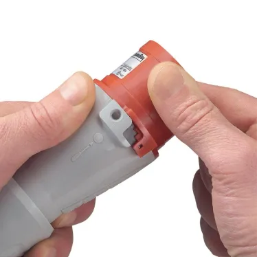 Вилка кабельная переносная 16А 3К+З 380В IP44