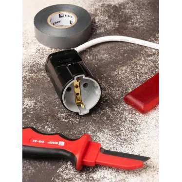 Штепсельное гнездо с/з черное 16А 250 В Proxima