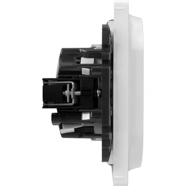 Valena LIFE Розетка силовая двойная 2х2К+З 16А 250В с лицевой панелью со шторками безвинтовые зажимы белая