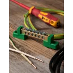 Шина 0 PE 6x9мм 6 отверстий латунь с контактной пластиной 2 зелёных угловых изолятора PROxima