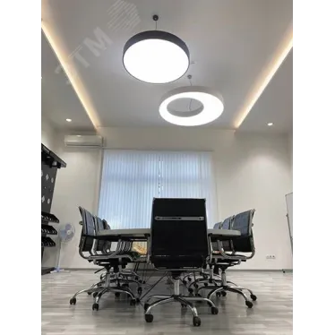 Светильник светодиодный Cosmo excentric подвесной 110Вт 4000 К 1200x115 мм RAL7045 серый муар с расс. опал | V1-R0-7X504-30000-2011040 | VARTON