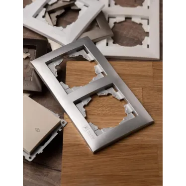 Валенсия Рамка 2-местная сталь