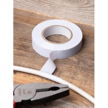 Изолента класс А (профессиональная) 0.18х19мм 20м белая Simple