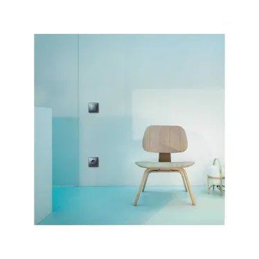 Рамка 2 поста цвета холодный алюминий с основанием цвета хром S82 Detail