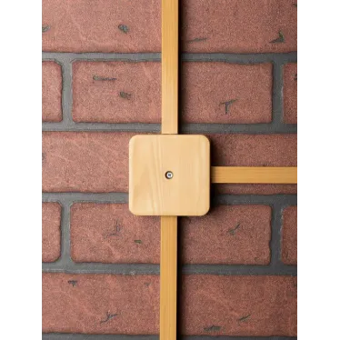 Коробка разветвительная KMP-030-030 (78х78х26) светлое дерево PROxima